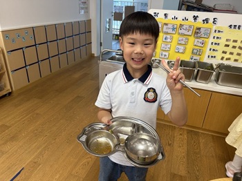 无锡市和鸣幼儿园：萌娃爱粮食，孩子玩出“惜粮”新花样