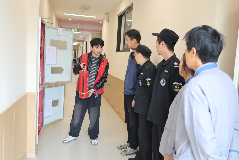 199f41d0e3e94b78a000988fec822370.jpg 199f41d0e3e94b78a000988fec822370.jpg