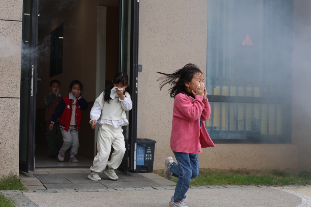 4fe383a5dbf54f04b13bbe15149f7591.jpg 4fe383a5dbf54f04b13bbe15149f7591.jpg